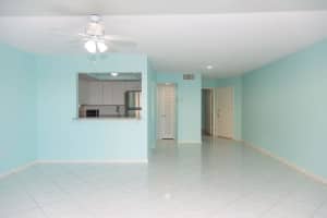 2936 Lake Shore Dr APT 309, Riviera Beach, FL 33404, Sold 07/29/22