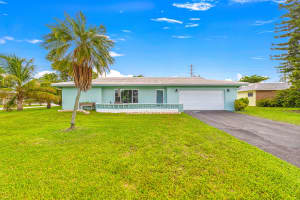 8900 NW 70th St, Tamarac, FL 33321, Sold 09/15/22