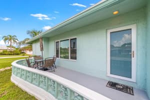 8900 NW 70th St, Tamarac, FL 33321, Sold 09/15/22