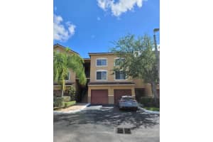 300 Scotia Dr APT 303, Hypoluxo, FL 33462, Sold 07/01/22