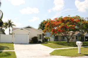 4589 Brook Dr, West Palm Beach, FL 33417, Sold 08/18/22