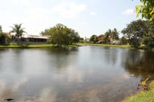 4589 Brook Dr, West Palm Beach, FL 33417, Sold 08/18/22