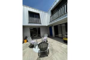 3860 Jefferson St, Stuart, FL 34997, Sold 08/24/22