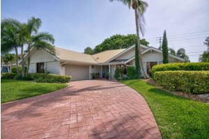 10770 SE Jupiter Narrows Dr, Hobe Sound, FL 33455, Sold 10/28/22