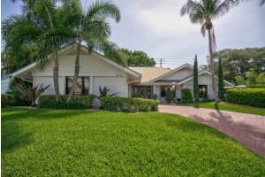 10770 SE Jupiter Narrows Dr, Hobe Sound, FL 33455, Sold 10/28/22