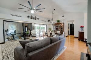 10770 SE Jupiter Narrows Dr, Hobe Sound, FL 33455, Sold 10/28/22