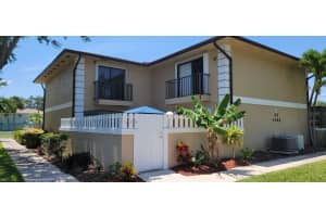 1482 N Lawnwood Cir, Fort Pierce, FL 34950, Sold 08/03/22