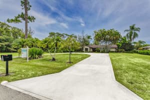 8800 N Bates Rd, Palm Beach Gardens, FL 33418, Sold 09/14/22