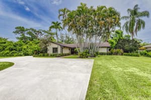 8800 N Bates Rd, Palm Beach Gardens, FL 33418, Sold 09/14/22