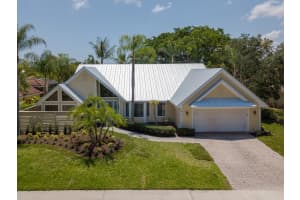 818 SW Lighthouse Dr, Palm City, FL 34990, Sold 09/15/22