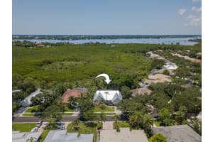 818 SW Lighthouse Dr, Palm City, FL 34990, Sold 09/15/22