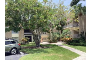 5570 Tamberlane Cir, Palm Beach Gardens, FL 33418, Sold 10/13/22