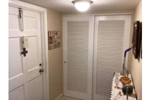 5570 Tamberlane Cir, Palm Beach Gardens, FL 33418, Sold 10/13/22