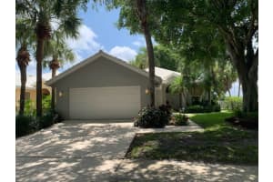 975  Bear Island Circle, West Palm Beach, FL 33409 Sold 01/26/23