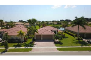 822 Bent Creek Dr, Fort Pierce, FL 34947, Sold 08/29/22