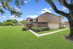 106 1st Ln, Greenacres, FL 33463, Sold 08/11/22