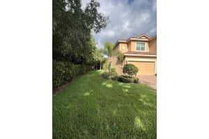 516 SW Glen Crest Way, Stuart, FL 34997, Sold 08/05/22