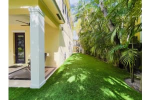 1106 Florida Ave, West Palm Beach, FL 33401, Sold 09/01/22