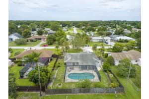 296 17th Ave, Vero Beach, FL 32962, Sold 08/29/22