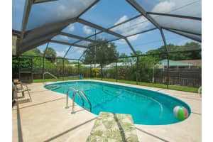296 17th Ave, Vero Beach, FL 32962, Sold 08/29/22