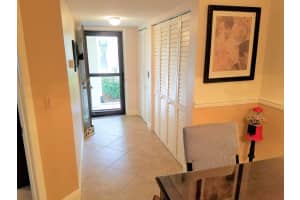 211 SW South River Dr APT 103, Stuart, FL 34997, Sold 08/23/22