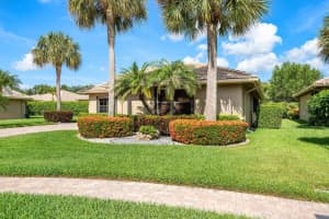 8046  Via Grande, Boynton Beach, FL 33437 Sold 09/30/22