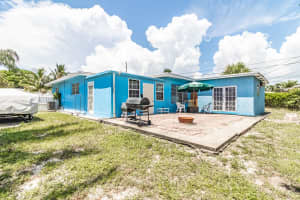 269 SW 12th St, Boca Raton, FL 33432, Sold 10/14/22