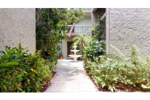 800 NW Fork Rd b4 u2, Stuart, FL 34994, Sold 07/20/22