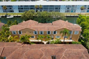 1125 Lake Shore Dr Apt 202, Lake Park, FL 33403, Sold 08/26/22