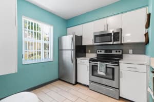 1125 Lake Shore Dr Apt 202, Lake Park, FL 33403, Sold 08/26/22