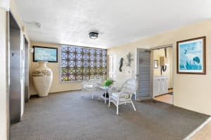 501 Lake Shore Dr, West Palm Beach, FL 33403, Sold 10/28/22