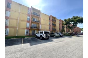 4707 NW 7th St Apt 303-8, Miami, FL 33126, Sold 08/19/22