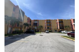 4803 NW 7th St Apt 405-14, Miami, FL 33126, Sold 08/24/22