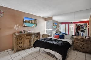 4725 NW 7th St Apt 104-3, Miami, FL 33126, Sold 08/30/22