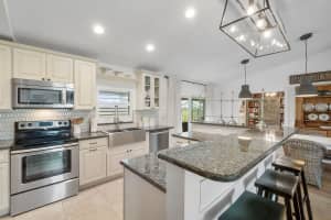 602 NW 11th St, Boynton Beach, FL 33426, Sold 08/15/22