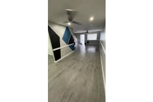 404 Shoreview Dr, Greenacres, FL 33463, Sold 08/19/22