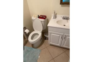 480 Executive Center Dr #4h, West Palm Beach, FL 33401, Sold 08/01/22