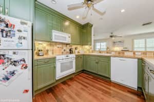 517 SE 27th Terrace, Boynton Beach, FL 33435, Sold 09/02/22