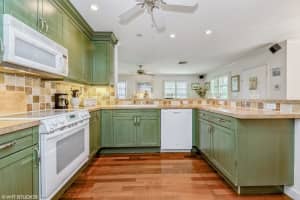 517 SE 27th Terrace, Boynton Beach, FL 33435, Sold 09/02/22