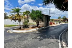 6024 Indrio Rd l6, Fort Pierce, FL 34951, Sold 08/11/22