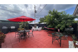 591 Owosso Rd, Lake Worth, FL 33462, Sold 08/02/22