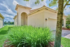 6212 Santa Margarito Dr, Fort Pierce, FL 34951, Sold 08/30/22