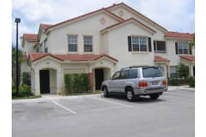 255 SE Kitching Cir, Stuart, FL 34994, Sold 09/09/22