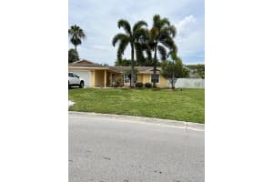 341 Sandpiper Ave, Royal Palm Beach, FL 33411, Sold 08/08/22