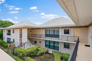 16 SE Turtle Creek Dr, Tequesta, FL 33469, Sold 08/10/22