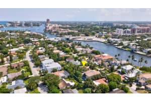 300 NE Spanish Trail, Boca Raton, FL 33432, Sold 08/18/22