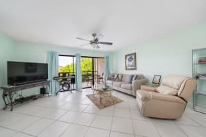1811 SW Palm City Rd, Stuart, FL 34994, Sold 10/06/22