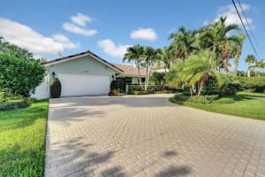915 Dogwood Dr, Delray Beach, FL 33483, Sold 11/15/22