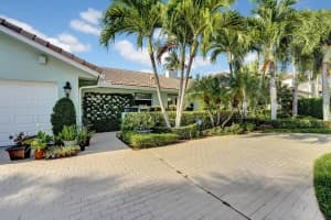 915 Dogwood Dr, Delray Beach, FL 33483, Sold 11/15/22