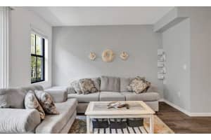 1082 NW 33 Manor Manor, Pompano Beach, FL 33064 - MLS#R10812186